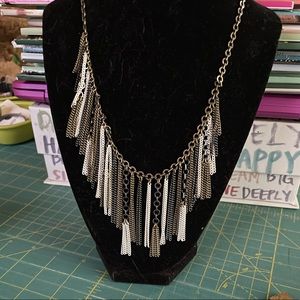 Fringe necklace